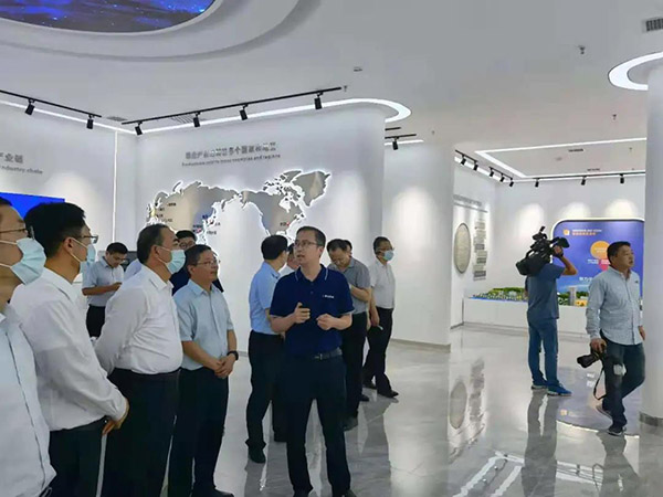 阜陽(yáng)市委領(lǐng)導一行蒞臨攀業(yè)氫能