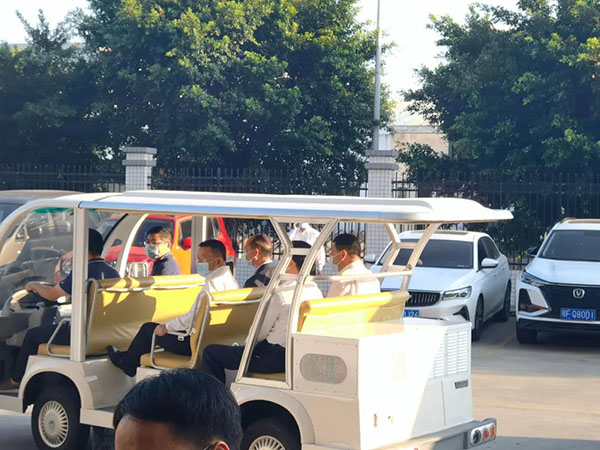體驗氫燃料電池游覽車(chē)